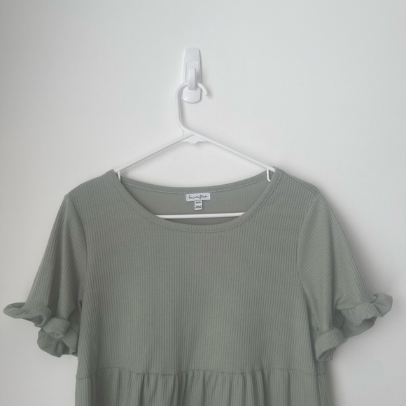 love, Fire Sage Ruffle Sleeve short sleeve Blouse size medium - Picture 6 of 11